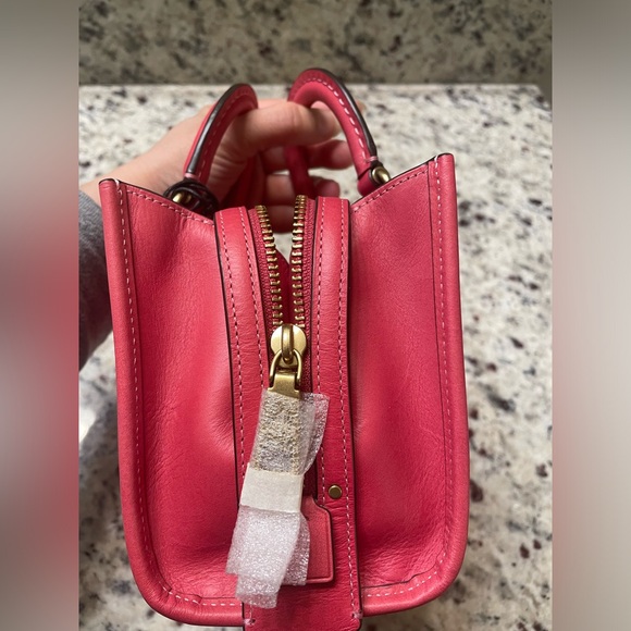 Coach Rogue 17 Original Natural Leather Bright Carmine NWT - Picture 5 of 12